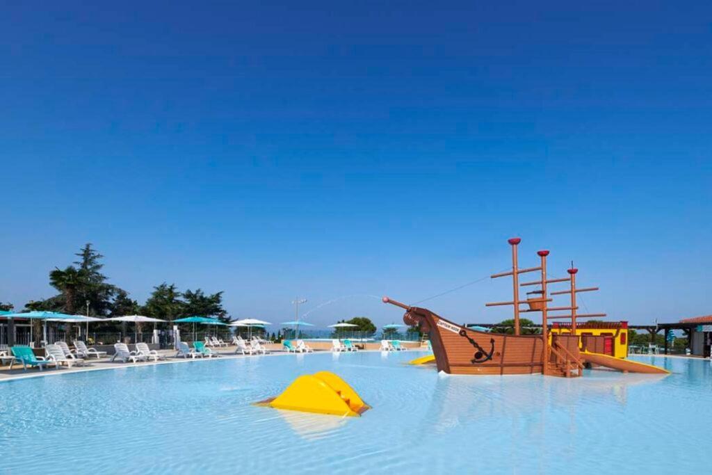 Easyatent Safari Tent Park Umag Exterior foto